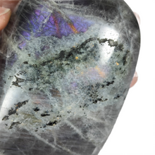 Load image into Gallery viewer, Purple Labradorite Buddha # 105