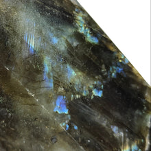 Load image into Gallery viewer, Labradorite Point #78