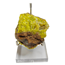 Load image into Gallery viewer, Pyromorphite Specimen # 114