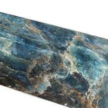 Load image into Gallery viewer, Apatite Point # 102
