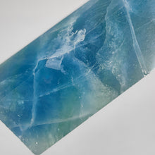 Load image into Gallery viewer, Blue Fluorite Point # 83