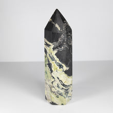 Load image into Gallery viewer, Serpentine and Hematite Point # 20