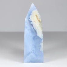 Load image into Gallery viewer, Blue Lace Agate Point P.I # 40