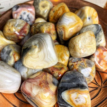 Load image into Gallery viewer, Crazy Lace Agate Tumble