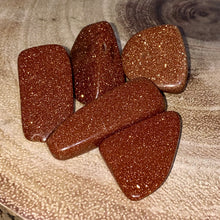 Load image into Gallery viewer, Golden Sandstone Tumble