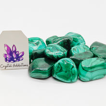 Load image into Gallery viewer, Malachite Tumble