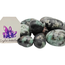 Load image into Gallery viewer, Emerald Tumbles