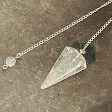 Load image into Gallery viewer, Long Silver Pendulums Clear Quartz
