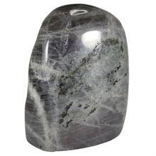 Load image into Gallery viewer, Purple Labradorite Buddha # 105
