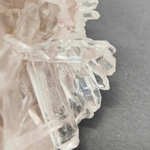 Load image into Gallery viewer, Clear Quartz Cluster # 163
