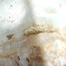 Load image into Gallery viewer, Caribbean Calcite Point # 83

