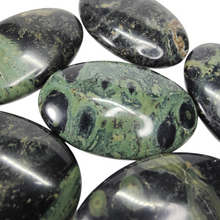 Load image into Gallery viewer, Kambaba Jasper Palm Stone
