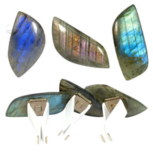 Load image into Gallery viewer, Labradorite Cabochon Car Vent Clip
