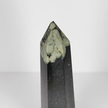 Load image into Gallery viewer, Chrysanthemum Stone Point # 16

