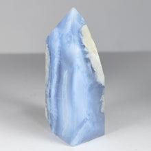 Load image into Gallery viewer, Blue Lace Agate Point P.I # 40
