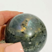 Load image into Gallery viewer, Labradorite Sphere #140
