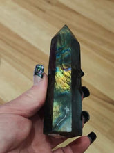 Load image into Gallery viewer, Labradorite Point #184
