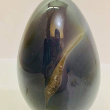 Load image into Gallery viewer, Agate Druzy Egg # 41
