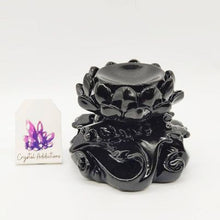 Load image into Gallery viewer, Black Resin Lotus Stands
