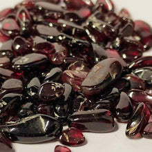 Load image into Gallery viewer, Garnet Chips
